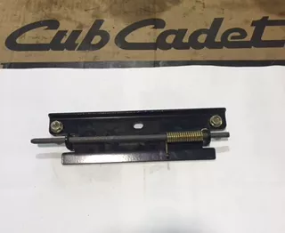01006748 Chute Bracket