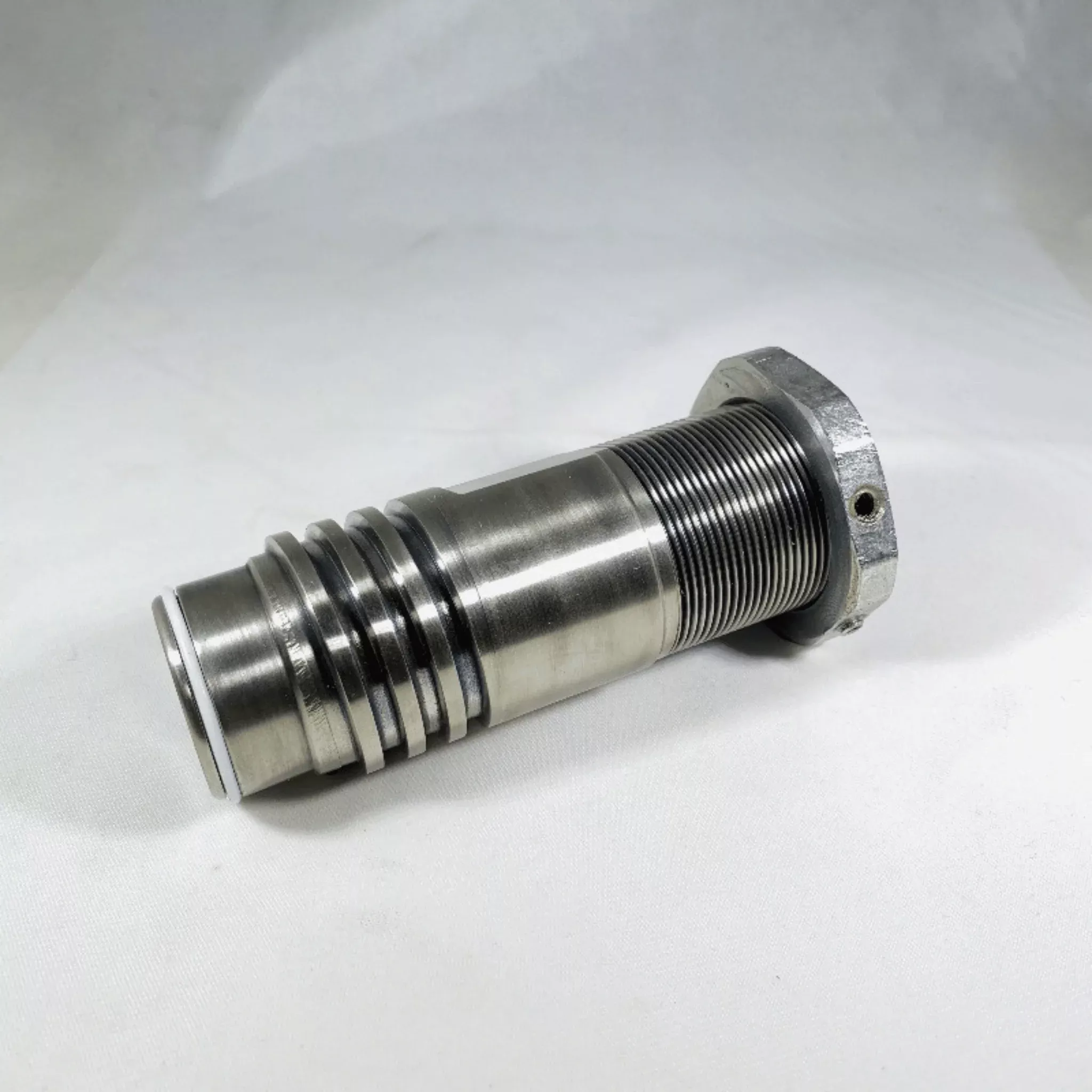 17D481 Cylinder