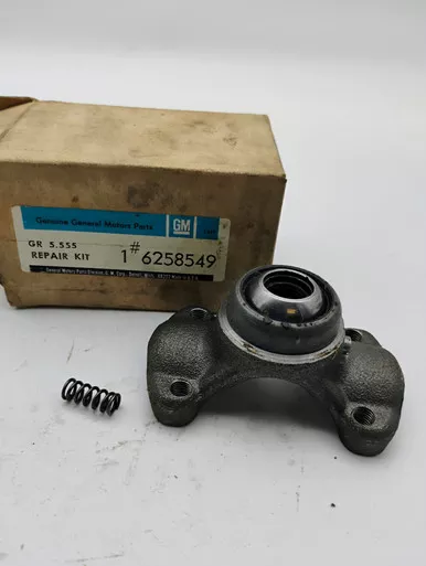 GM 6258549 Centering Socket Yoke Repair Kit NOS Made in USA