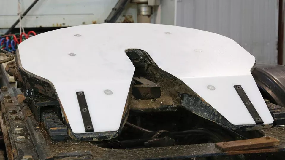 Slick Plate by Minimizer for Fifth Wheels