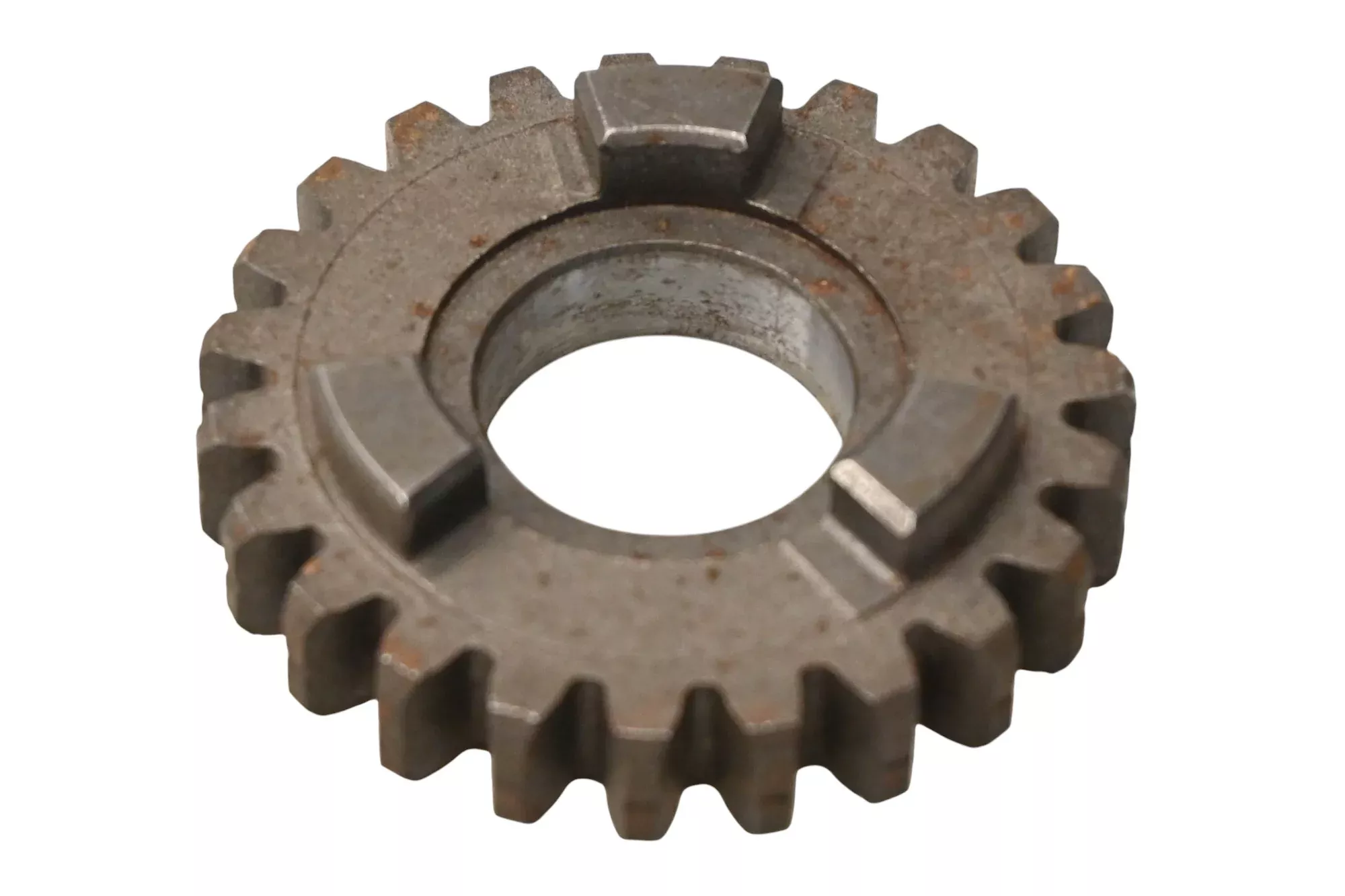 Yamaha 1W2-17151-00-00 5th Pinion Gear NOS